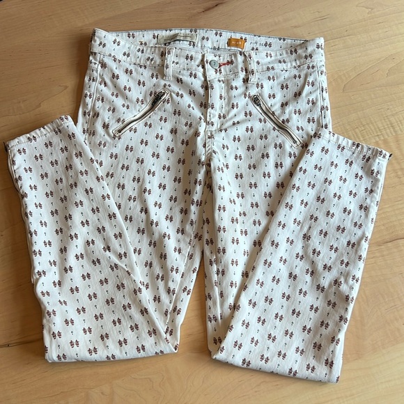 Pilcro Denim - Pilcro Cream Skinny Jeans with Brown Floral Dot Print